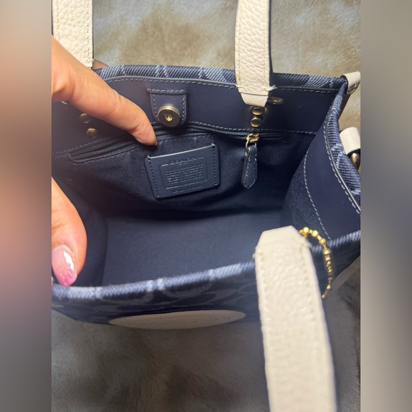 Coach Denim Dempsey Tote ‘22 - Picture 5 of 12